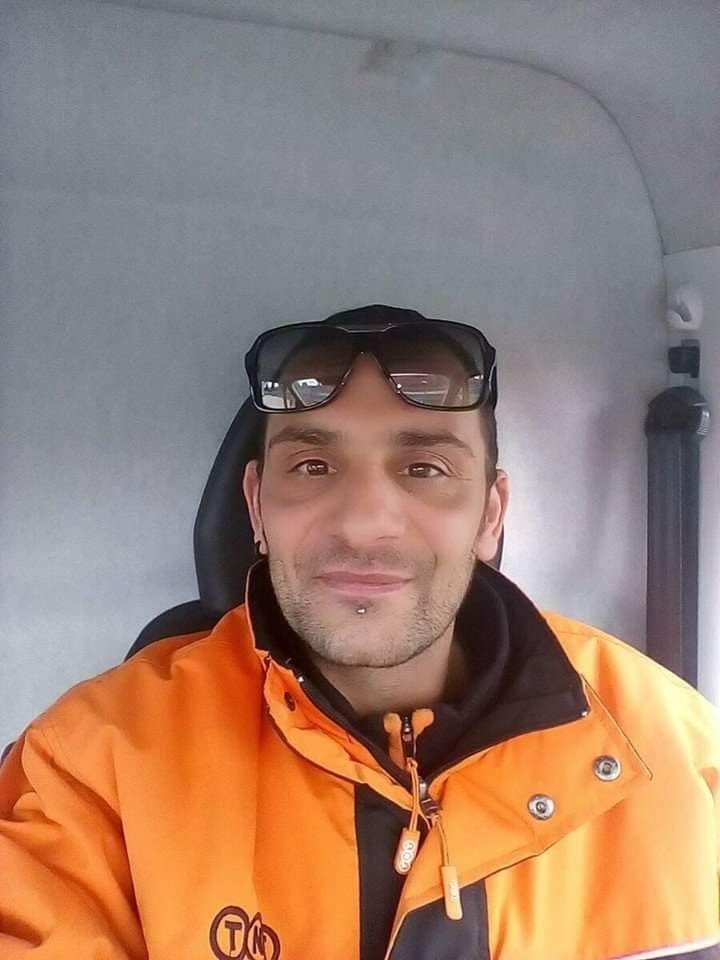 Autopsia Dello Russo: il giovane è stato colpito alla spalla ed ad un piede. Oggi i funerali