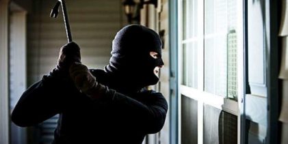 Furti in casa, in Campania quasi 10mila abitazioni svaligiate in un anno: oltre mille colpi in Irpinia, 536 nel Sannio