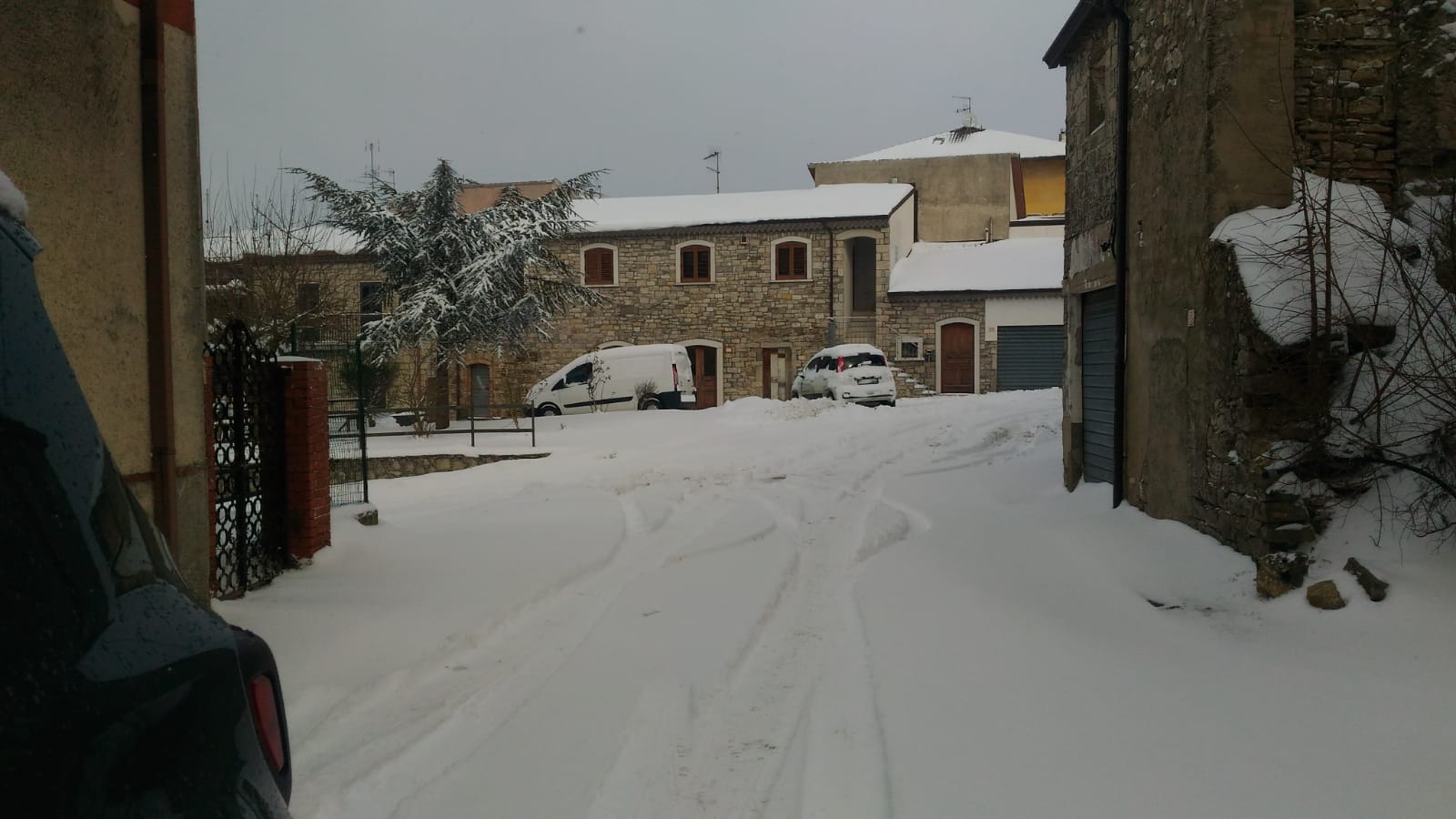 La lunga scia del freddo.Nevica ancora nell’alto Sannio