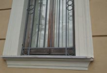 Benevento| Finestre in frantumi, atto vandalico a Palazzo Mosti