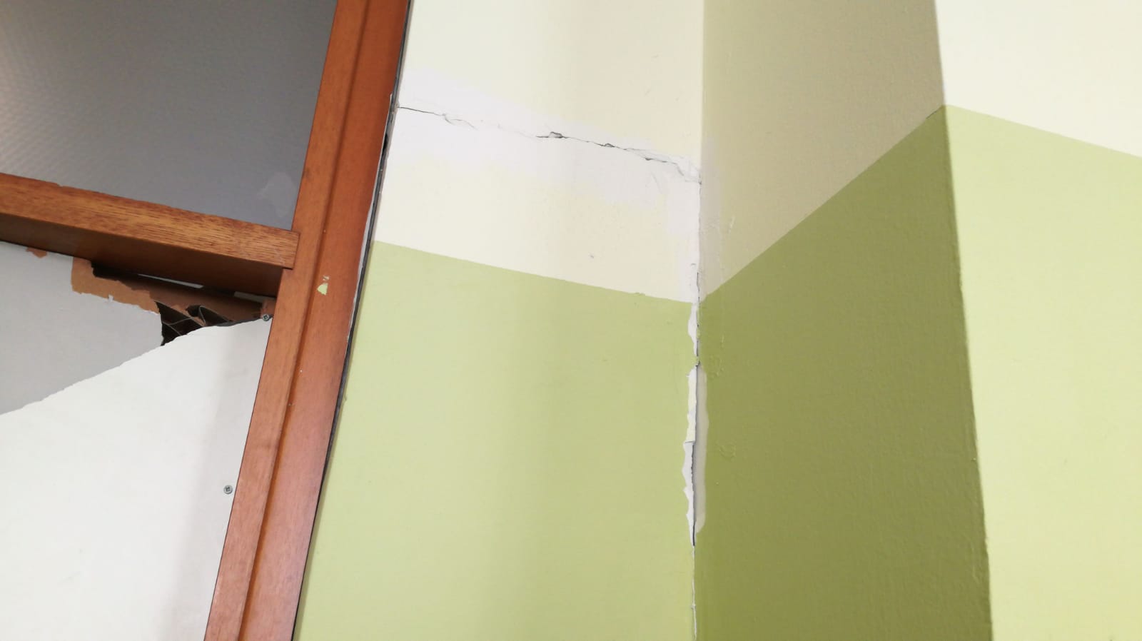 Benevento| Cede controsoffittatura in aula al Marco Polo: nessun rischio strutturale