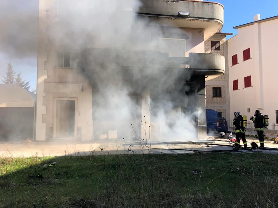 San Bartolomeo in Galdo| Vasto incendio in un laboratorio di tessuti.