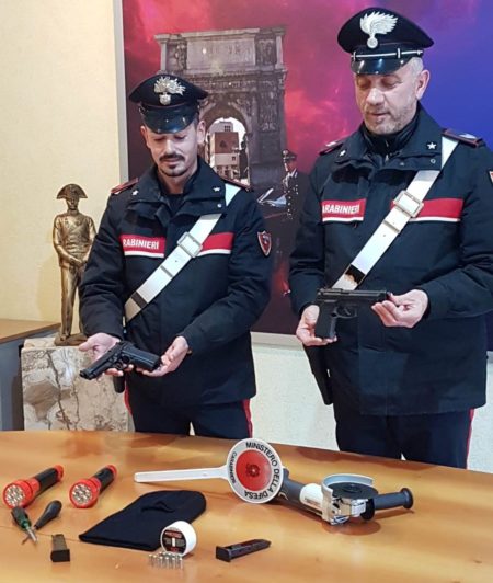 Furto nella notte ad Apice, arrestati due giovani napoletani