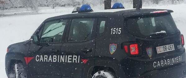 Bagnoli Irpino| Bloccati con le auto della neve, i carabinieri soccorrono 5 persone