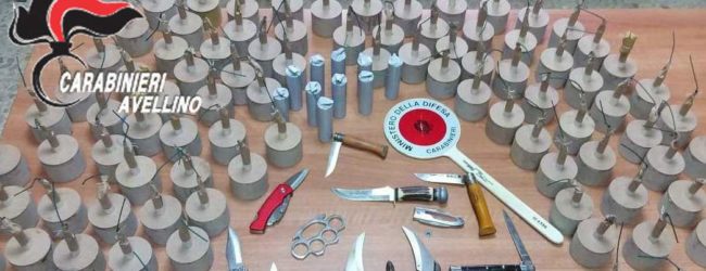 Sirignano| In casa 15 kg di ordigni esplosivi, tirapugni e coltelli: arrestati 2 fratelli