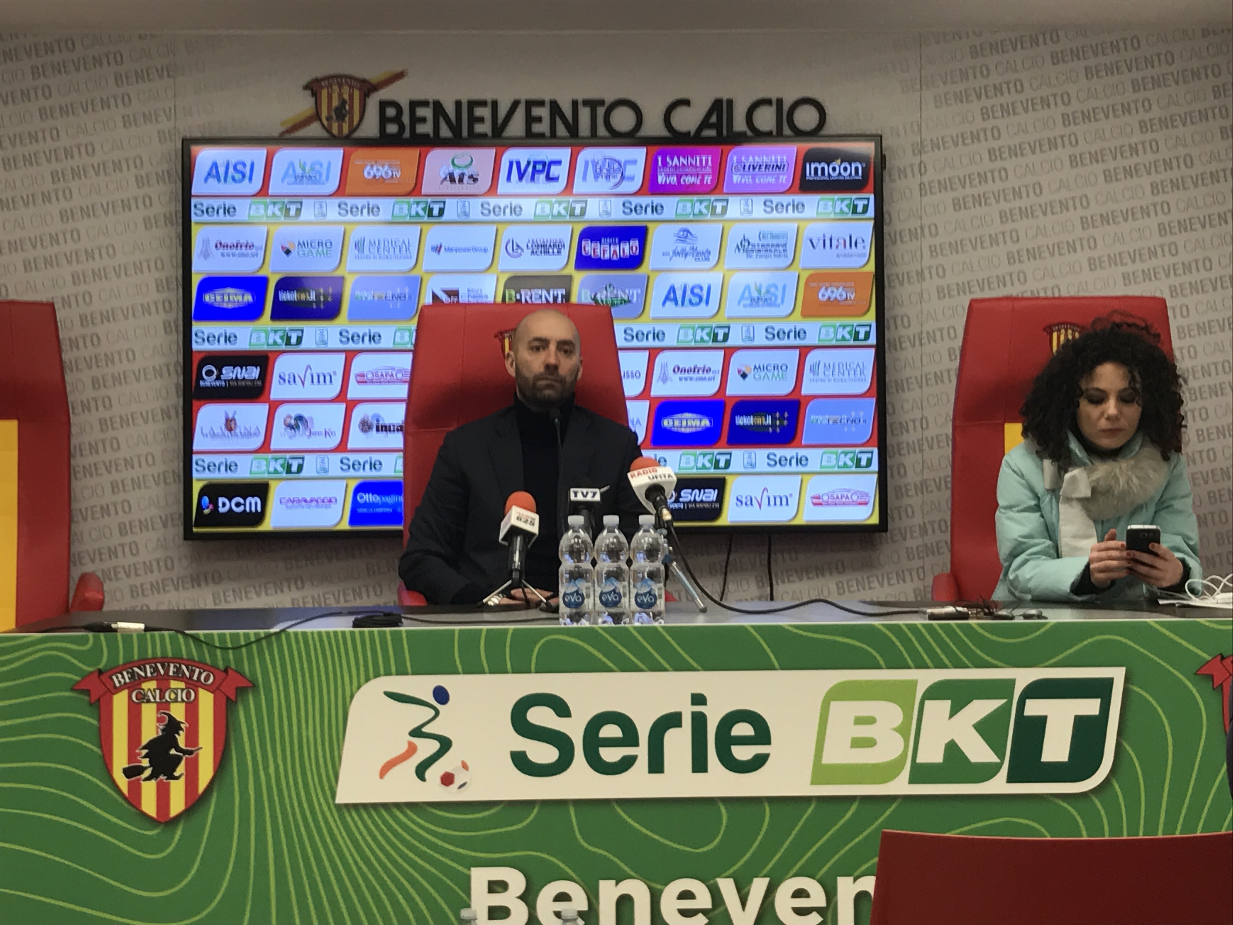 Benevento, Bucchi: “Abbiamo battuto anche la sfortuna, vittoria strameritata”