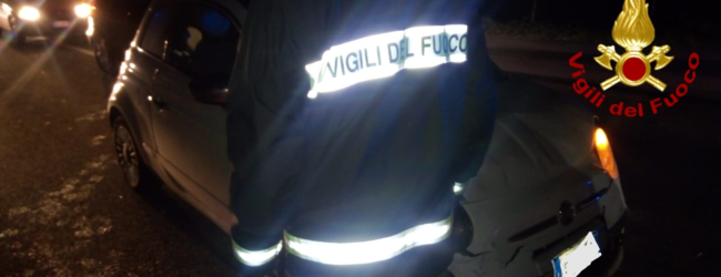 Atripalda|Scontro sulla Variante, feriti 2 automobilisti: uno resta incastrato nell’abitacolo