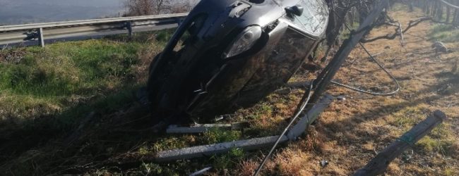 Vitulano| Non si ferma all’alt ed esce fuori strada,ferito 28enne
