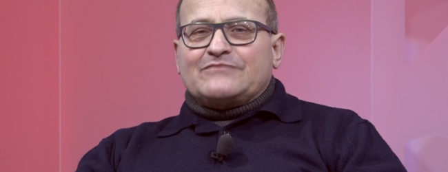 “Usciti pazzi”: Il lavoro di Antonio Scavone per la regia di Niko Mucci in scena al Centro Universitas di Morcone