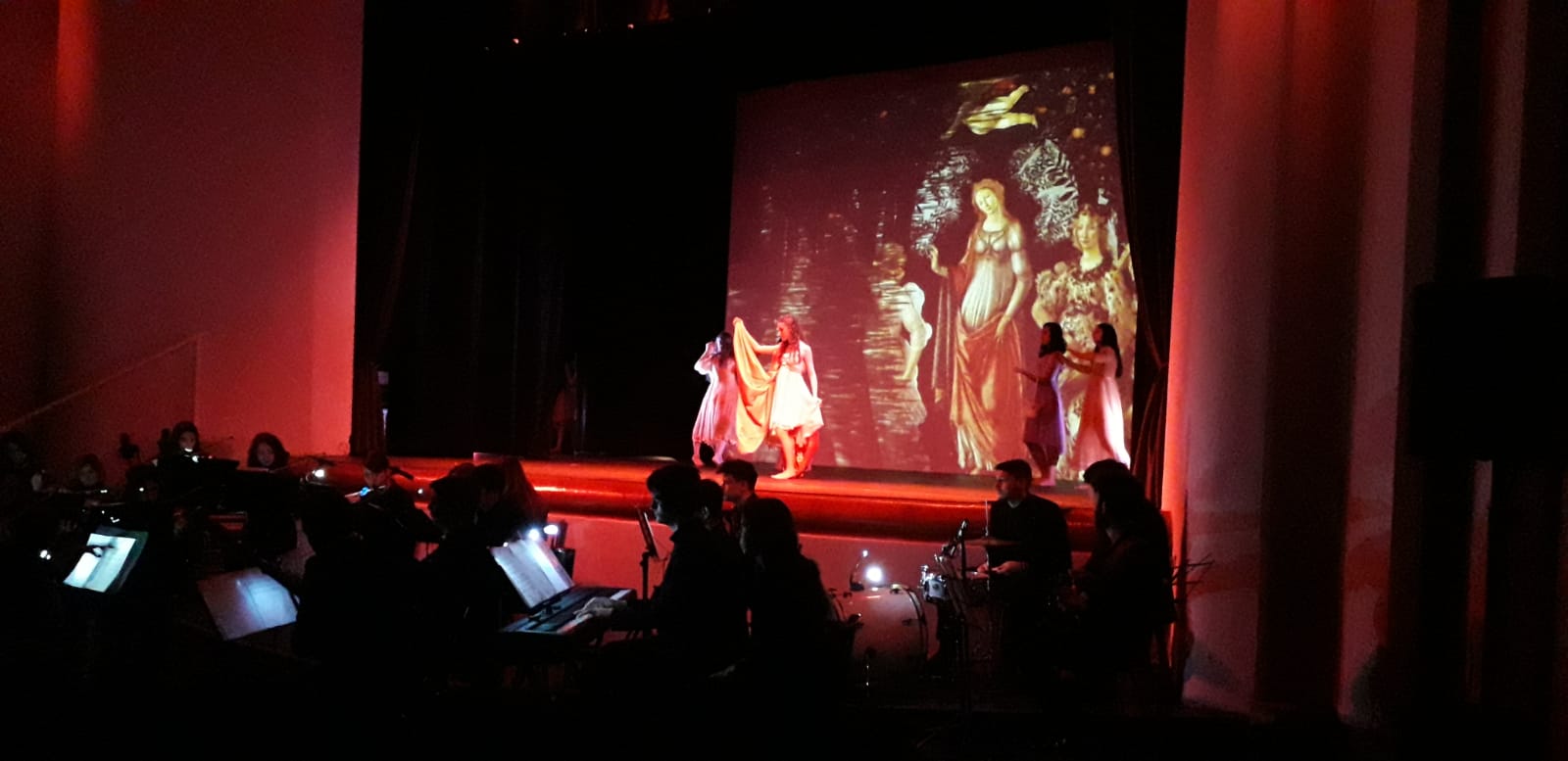 Benevento| “Voci di donne”, al Teatro Massimo in scena la luce e l’anima di Carmen Castiello
