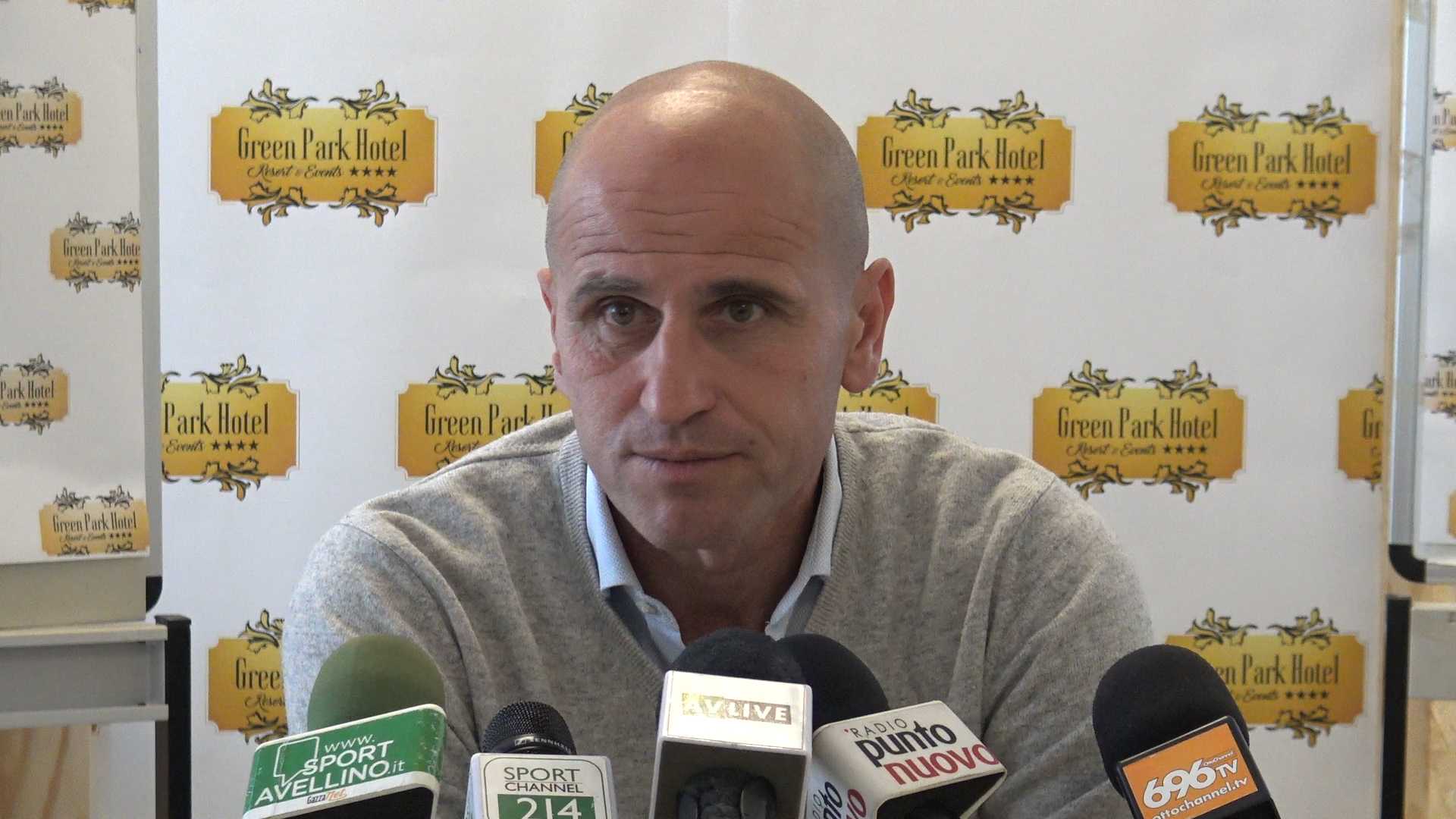 Avellino, Bucaro: “Abbiamo il dovere e l’obbligo di provare a vincerle tutte, siamo l’Avellino”
