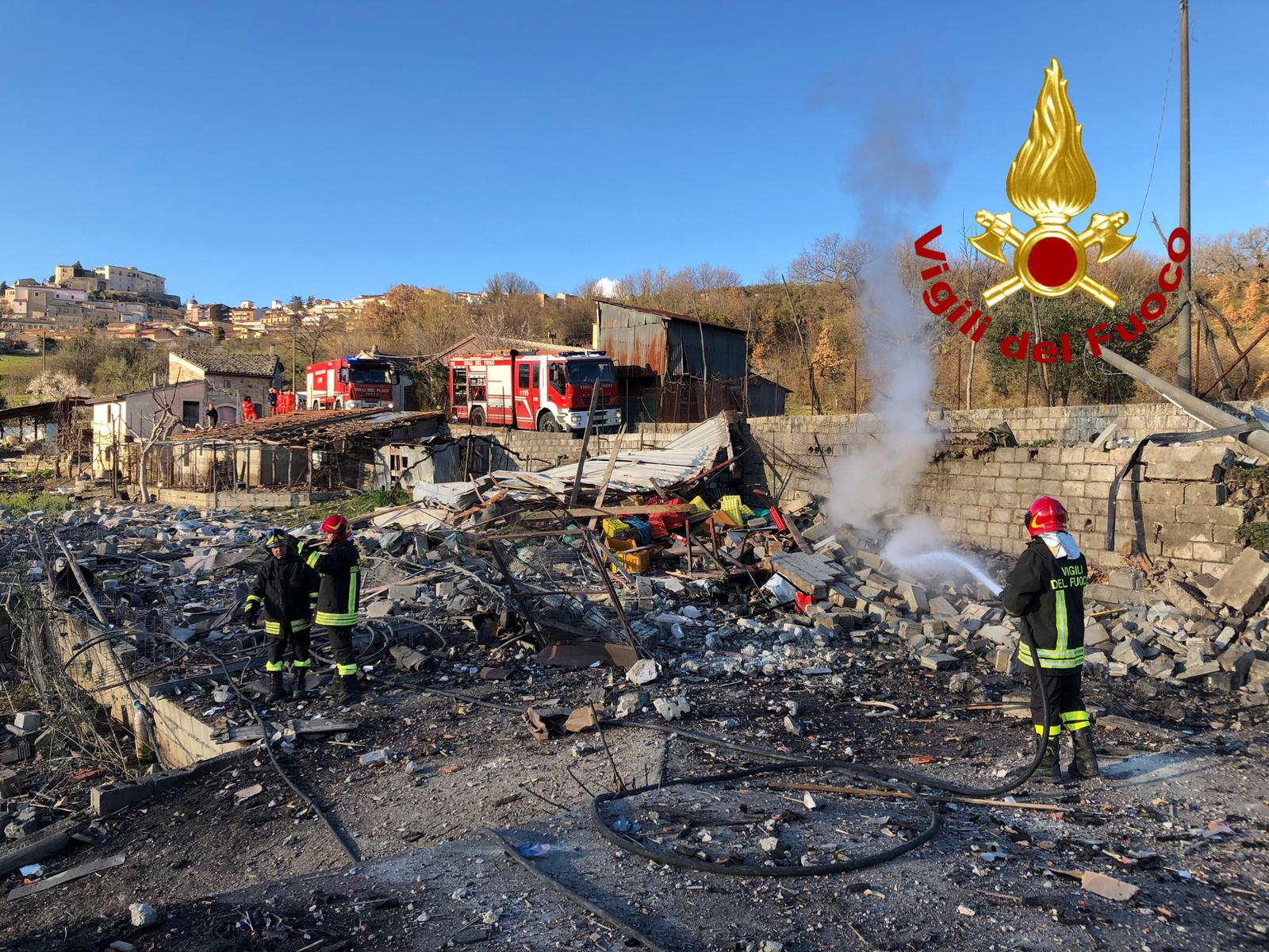 Gesualdo| Esplode deposito di fuochi pirotecnici, una vittima accertata