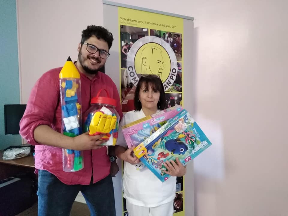 Benevento| Compagnia San Pio,doni e sorrisi al “San Pio”