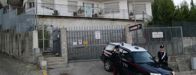Maltrattamenti e comportamenti violenti ai danni della moglie, arrestato 48enne di Baselice