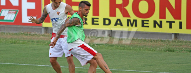 Benevento, Maggio prova a rasserenare: “Oltre le parole, Forza Strega”