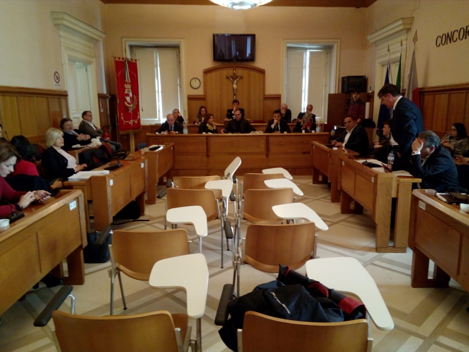 Benevento| Tutti contro De Minico ma passa la variazione Tari