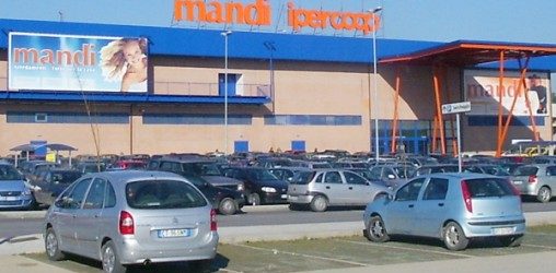 Benevento| Tentato furto al centro commerciale “I Sanniti”