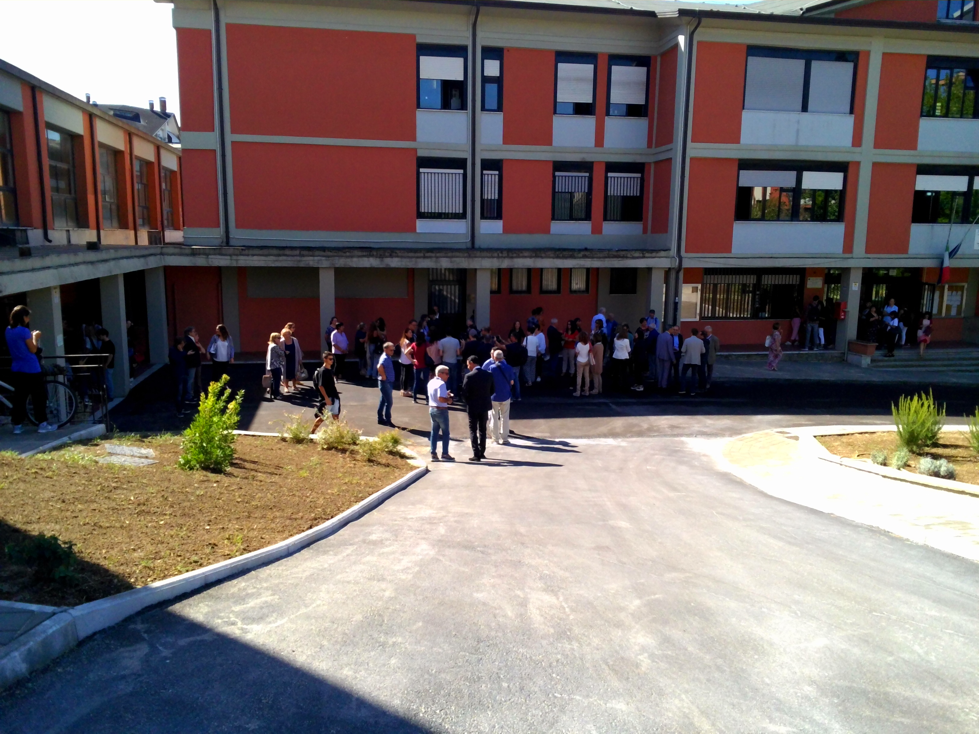 Avellino| Individuo e comunità, Totalife premia gli alunni delle medie al liceo “Colletta”