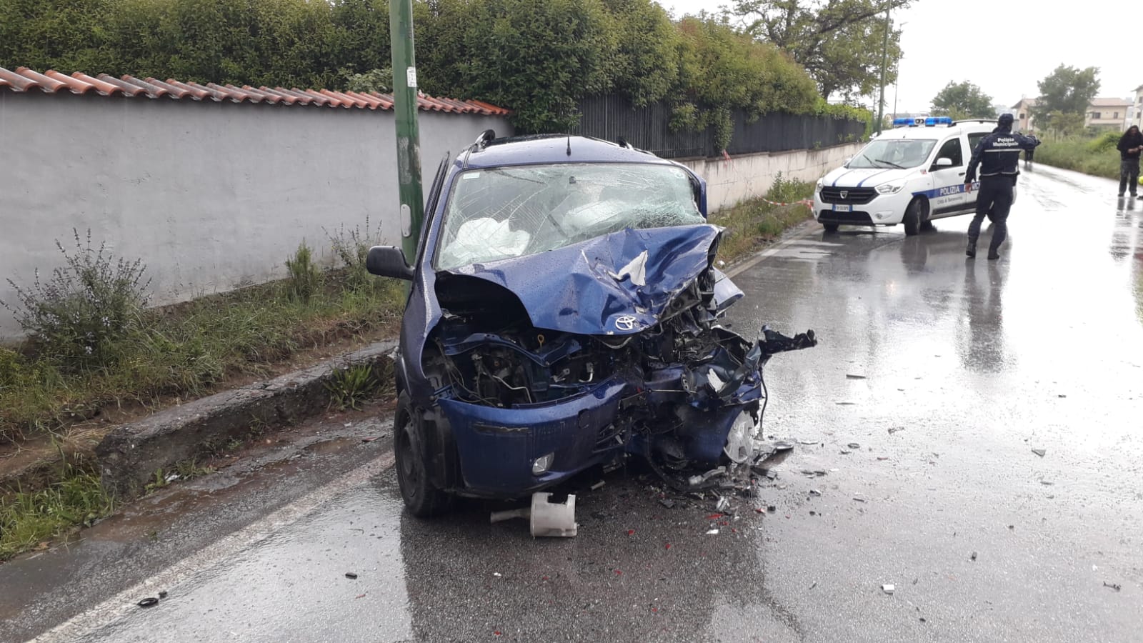 Scontro tra due auto, grave un 69enne