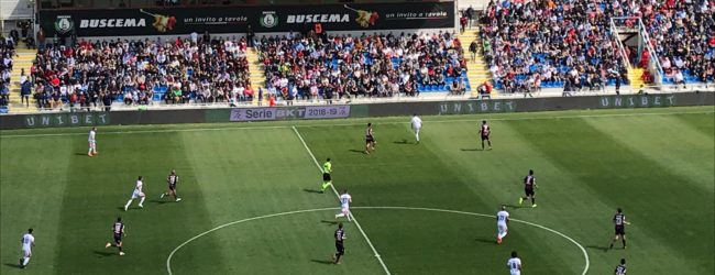 Crotone-Benevento: 1-0. Simy firma la salvezza. Strega, un altro rimpianto