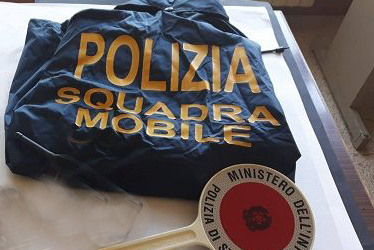 Avellino|Droga, 5 arresti della polizia: sequestrati 193 grammi di coca e quasi 18 kg di hashish