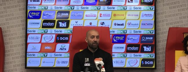 Benevento, Bucchi: “Gara emblema della nostra stagione. Abbiamo poco tempo per maturare, dobbiamo giocarci i Play Off”