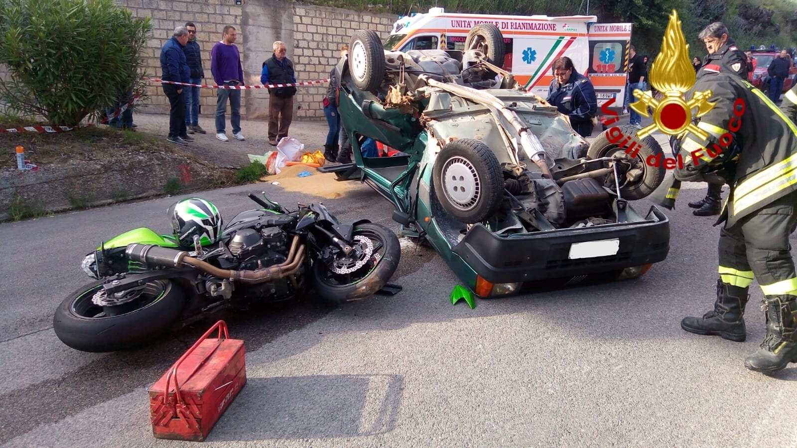 Montecalvo Irpino| Auto contro moto, schianto sulla statale 14: due feriti, grave un 24enne