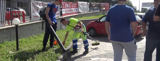 Festa del Sacro Cuore, i giovani ripuliscono il quartiere Cappuccini