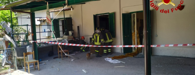 Lauro| Esplosione nella villetta, 70enne ricoverata al Centro Grandi Ustionati di Bari. Casa inagibile
