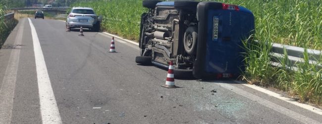 Benevento| Impatto furgone e auto, un ferito