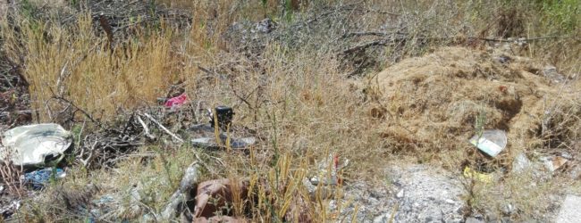 Benevento| Degrado in via De Rienzo: la segnalazione di Io x Benevento