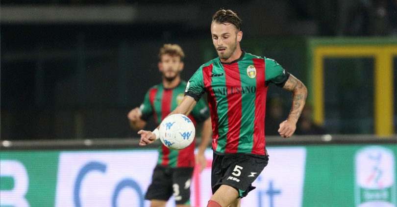 Avellino, per la difesa Di Somma punta Signorini