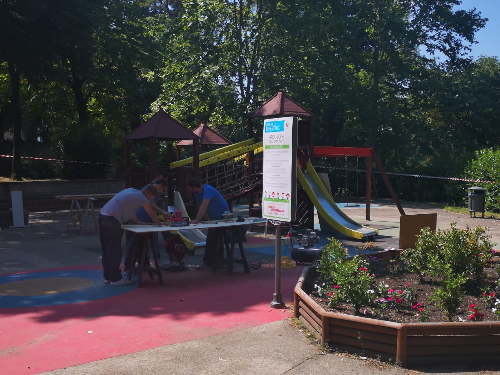 Benevento| Pulizia in città, Feleppa: in corso lavori di alcune giostrine nella Villa comunale/FOTO