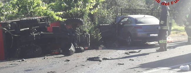 Chiusano San Domenico| Auto contro trattore sulla statale 400, due morti