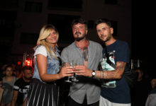 [LA CURIOSITA’] Benevento: alle “Palazzine” una serenata “neomelodica” con Alessio