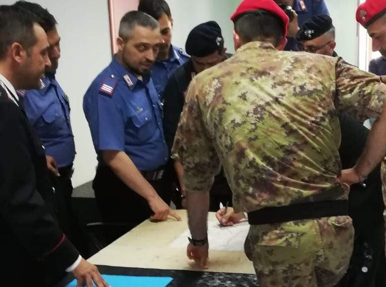 Covi di latitanti e nascondigli per armi e droga, controlli a tappeto nel Vallo Lauro