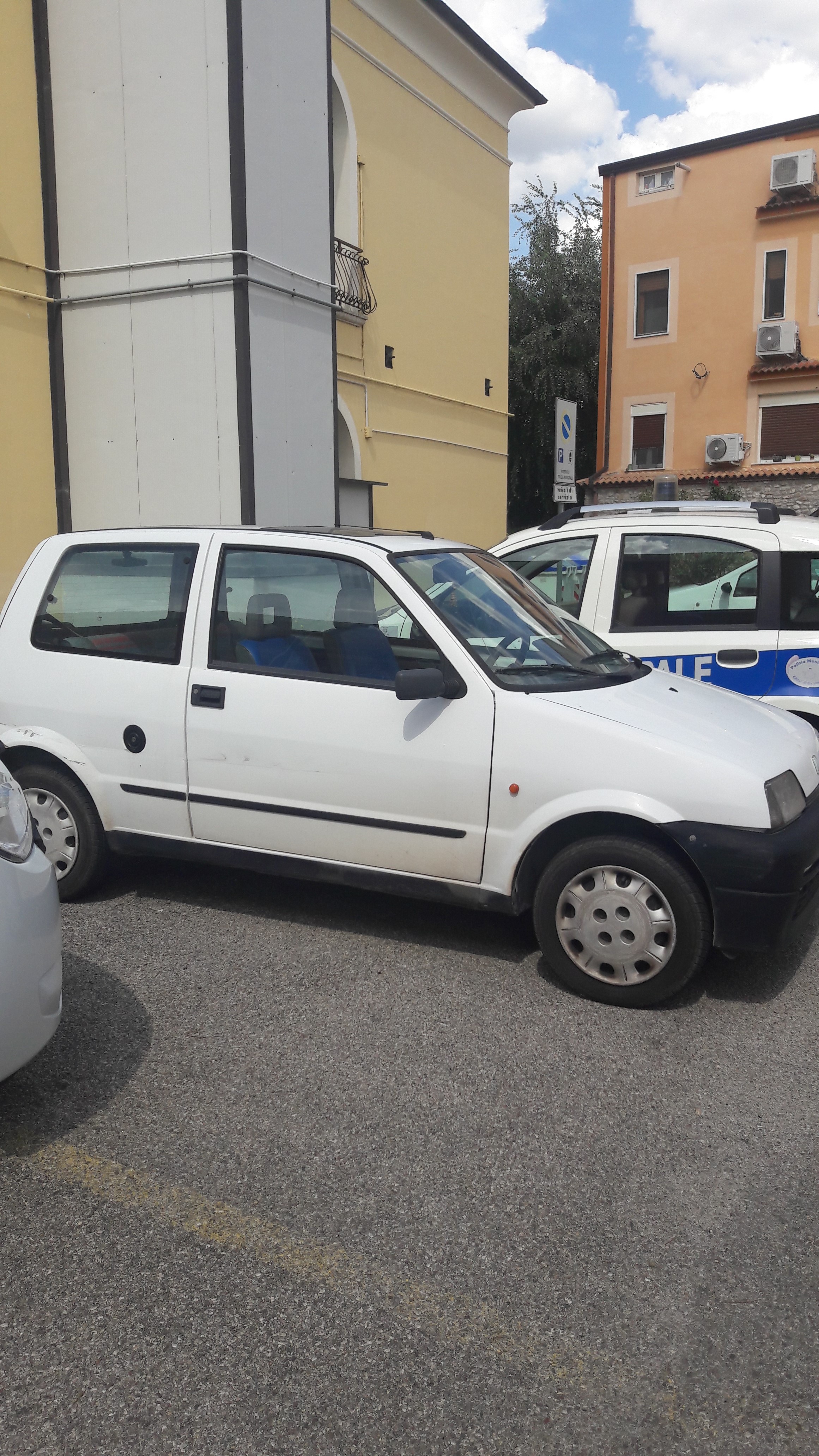 Ritrovata a Benevento auto rubata a Barletta