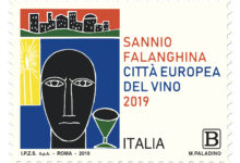 Guardia Sanframondi| Presentato il francobollo celebrativo della Città europea del Vino 2019