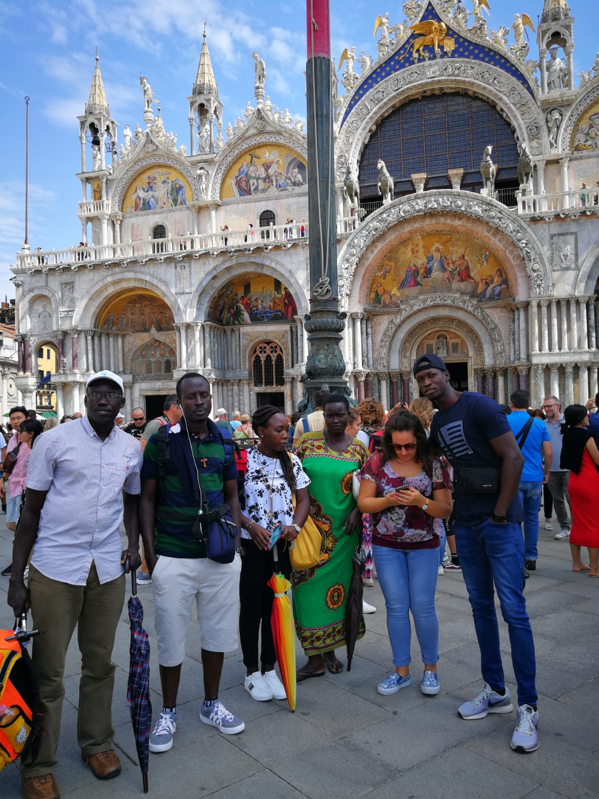 Bucciano, la sede di Africa Mission apre le porte a cinque giovani ragazzi ugandesi
