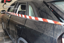 Avellino| Ordigno rudimentale fatto esplodere nell’Audi di un imprenditore, paura nella notte a rione Mazzini