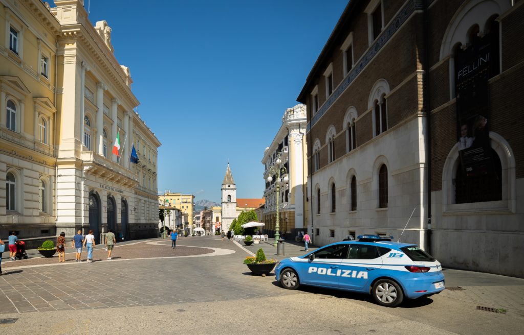 Benevento Stalking Arrestato 47enne In Flagranza Di Reato Lab TV Lab TV