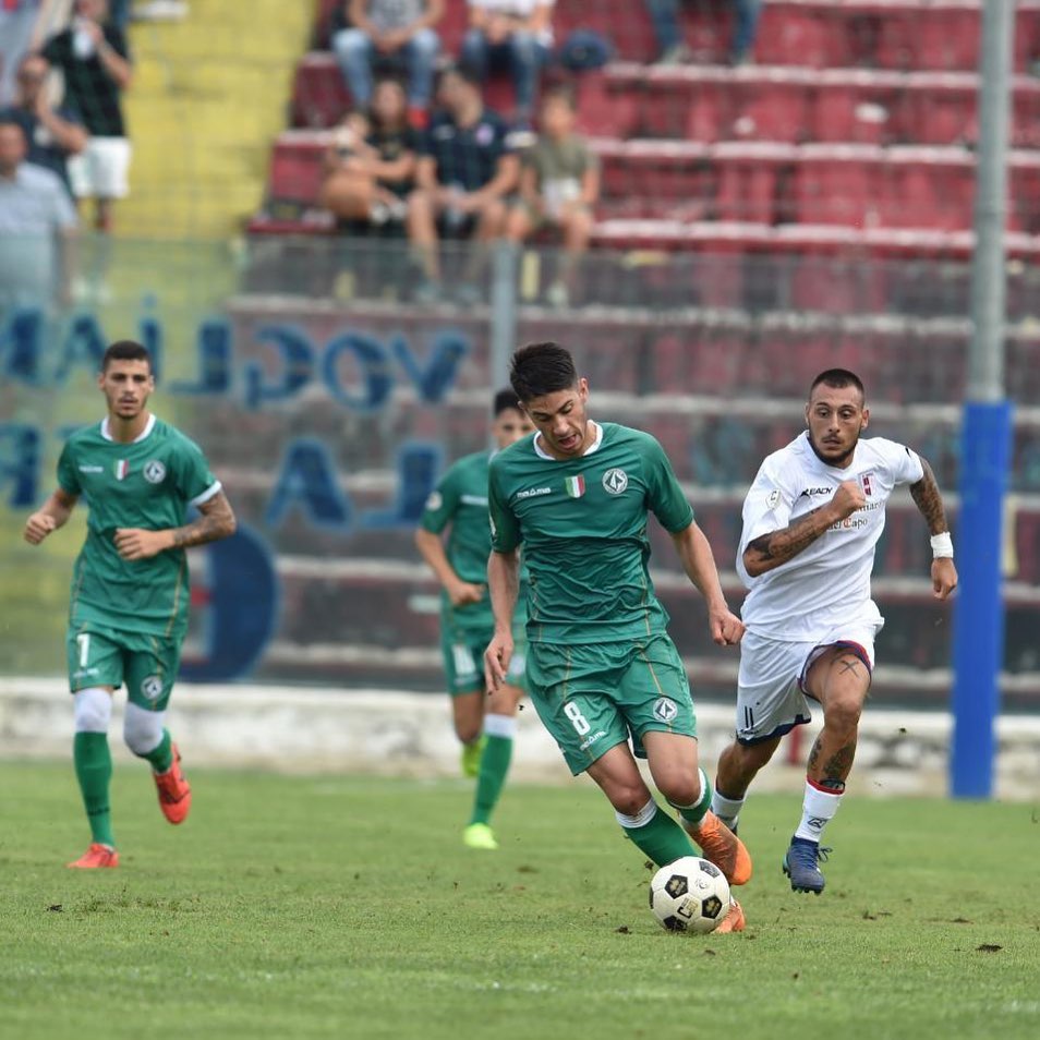 Avellino corsaro a Vibo, società a lavoro