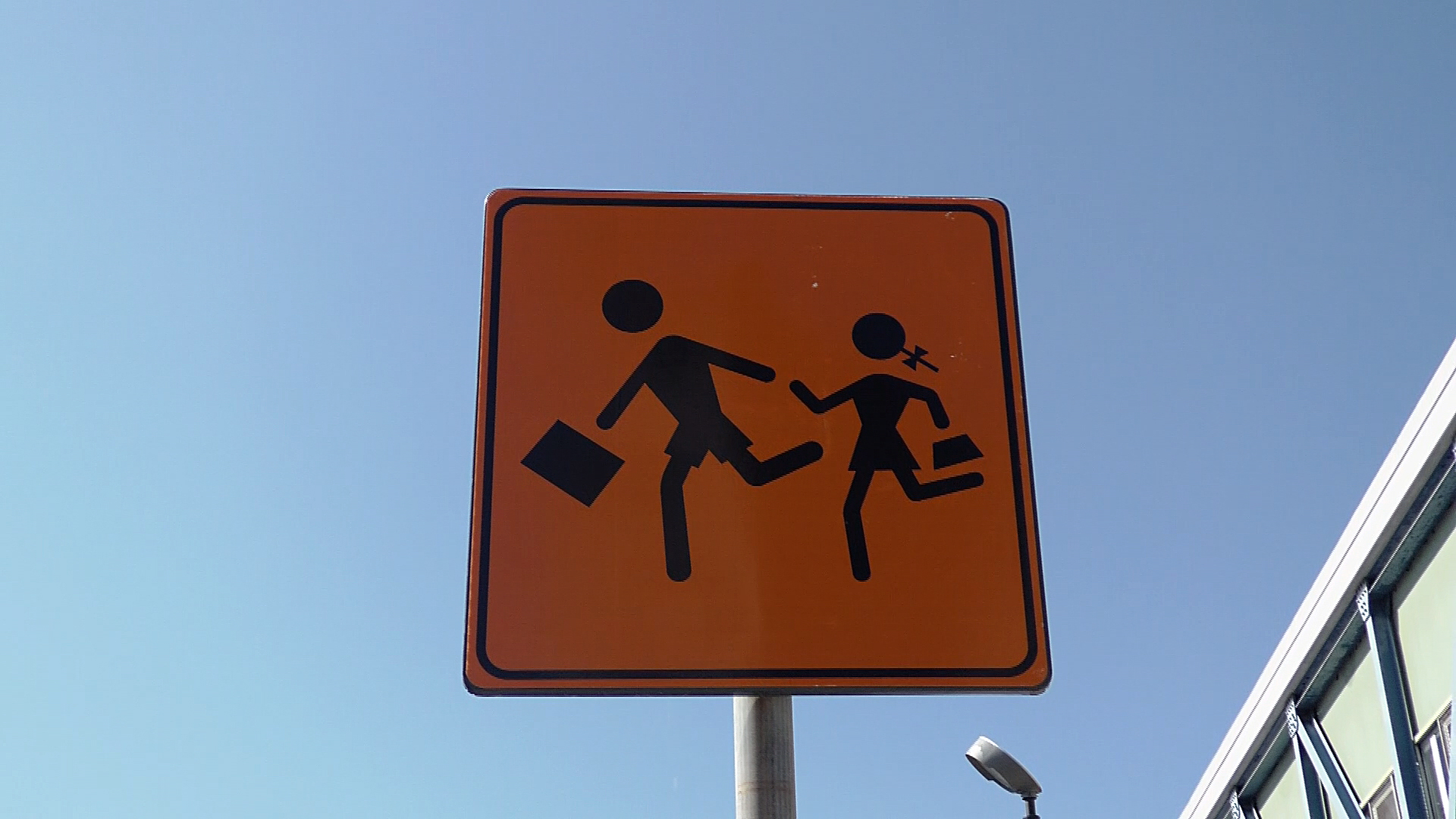 Scuola, varato il calendario dell’anno scolastico 2021/2022: in Campania si torna in aula il 15 settembre