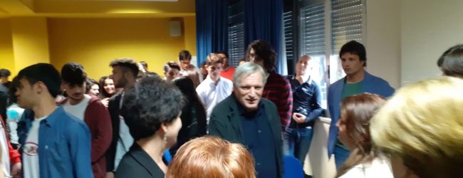 Benevento| Presidio di Libera al Guacci, Don Ciotti: lavoro contro l’illegalità