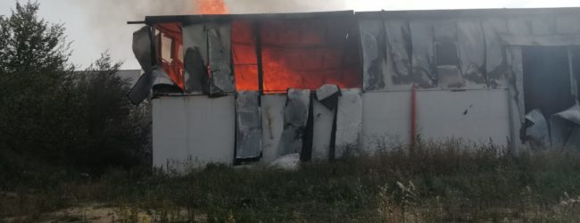 Incendio a San Salvatore Telesino, si attende rapporto dei Vigili del Fuoco
