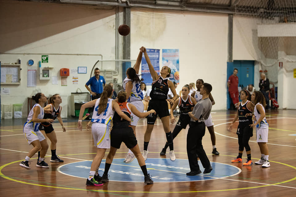 Basket| Esordio con sconfitta per le ragazze del GS Meomartini