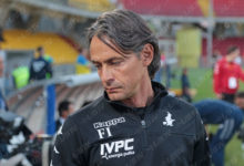 Benevento, Inzaghi: “La sconfitta non cambia i piani. Potremmo giocare a tre a centrocampo”