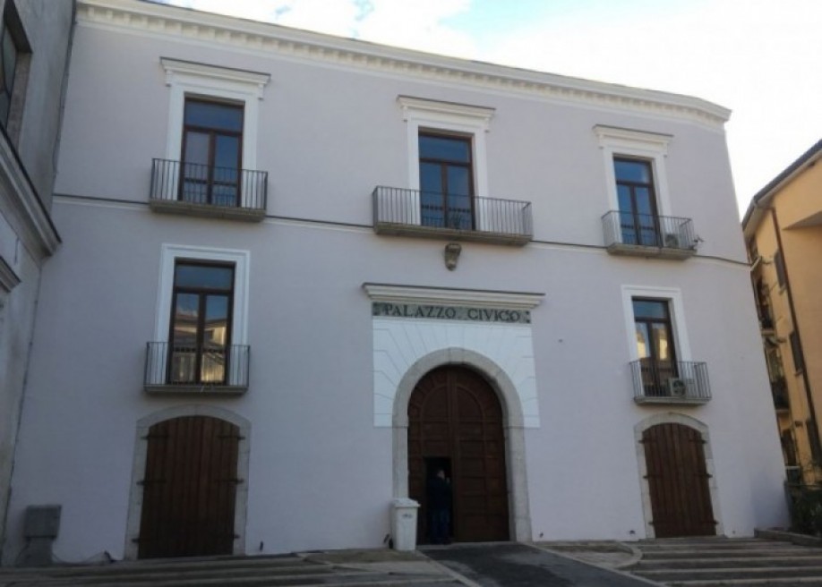 Atripalda| Sicurezza nelle scuole: avvisi di garanzia al sindaco Spagnuolo, all’assessore Antonacci e 2 dipendenti dell’utc