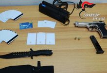 Lioni| In possesso di un clonatore di carte di credito e armi abusive, 20enne nei guai