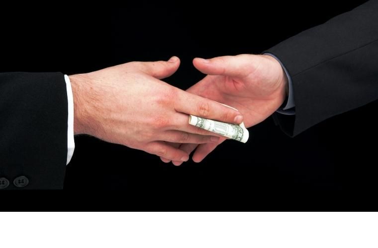 Dossier Anac su casi di corruzione: tra bustarelle e appalti truccati